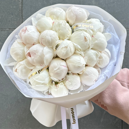 21 White Peonies