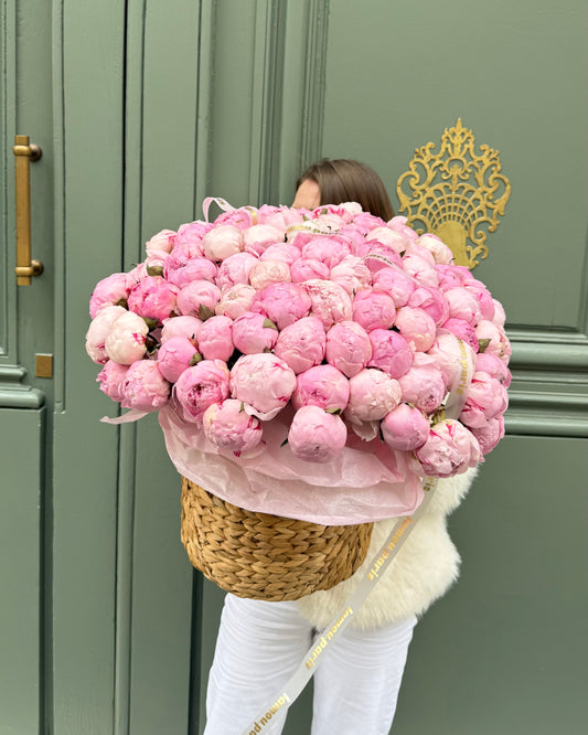 101 Peonies Basket L