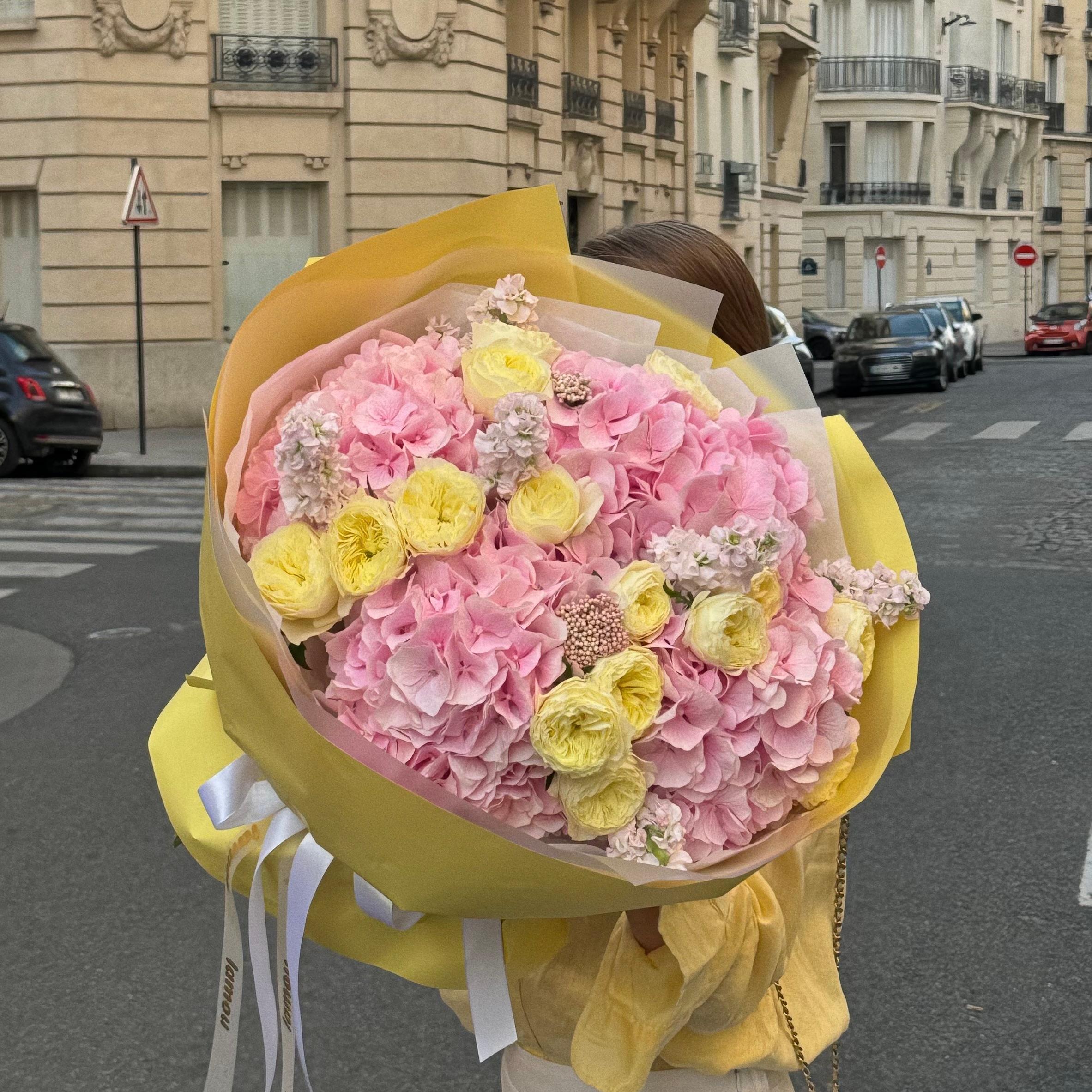 Yellow bouquet - alternate view