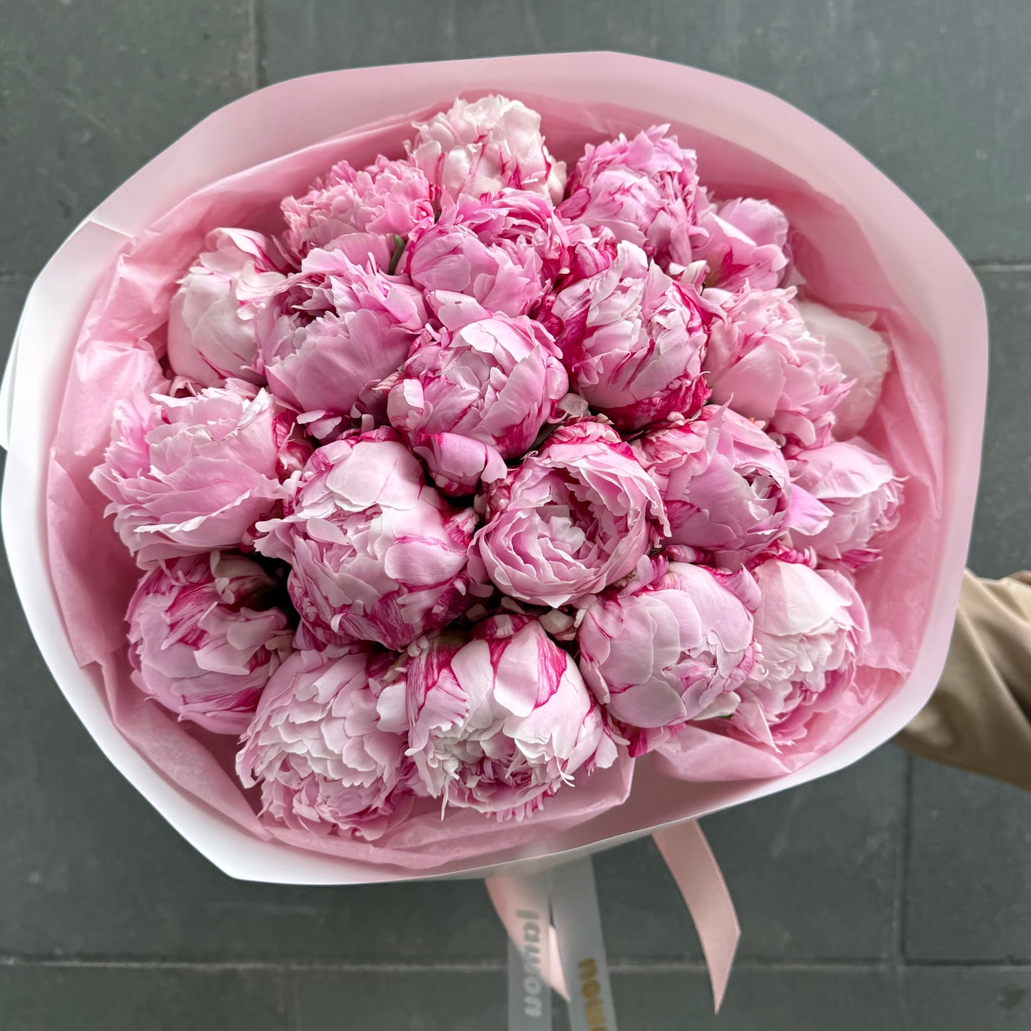 21 Pink Peonies