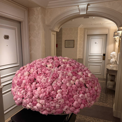 1001 Peonies Basket