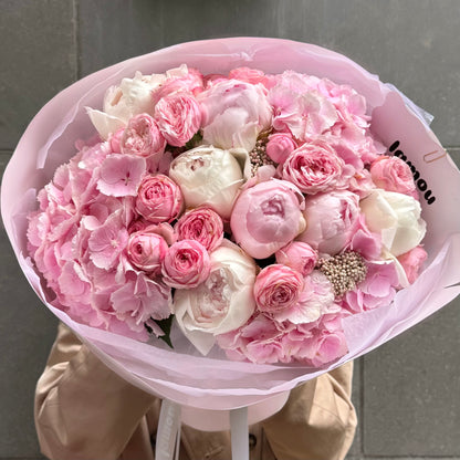 Pinky White M
