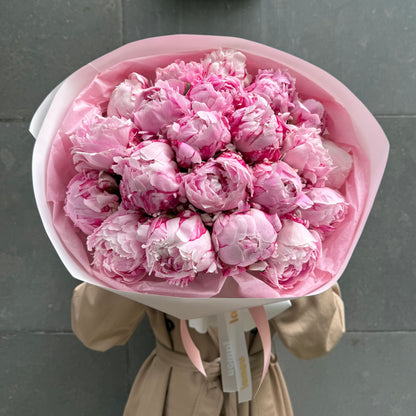 21 Pink Peonies