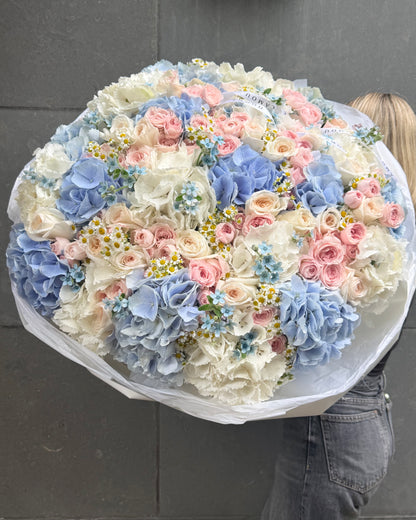 Pastel Meadow XXL