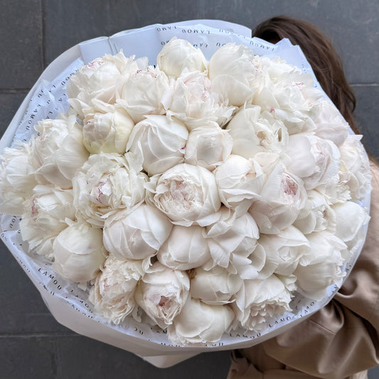 35 White Peonies