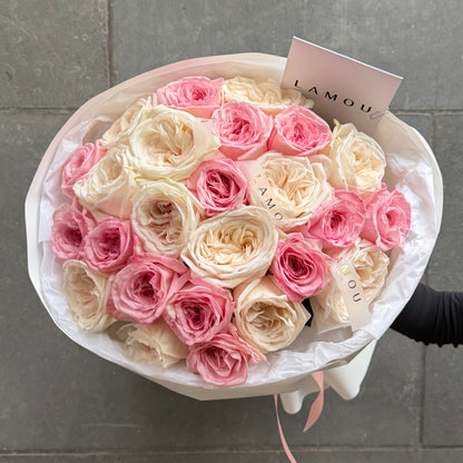 25 Pink & White Peony Roses