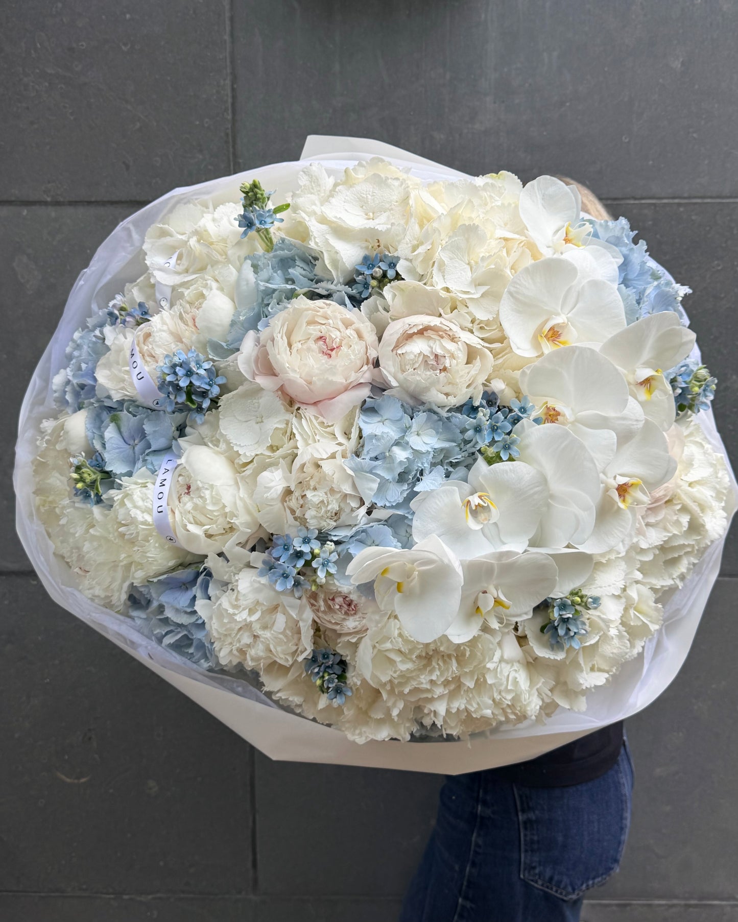 White x Blue Cloud XXL