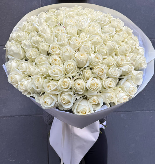101 White Roses