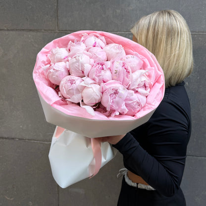 15 Pink Peonies
