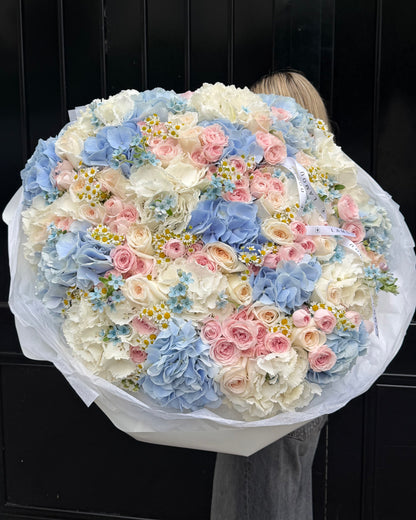 Pastel Meadow XXL