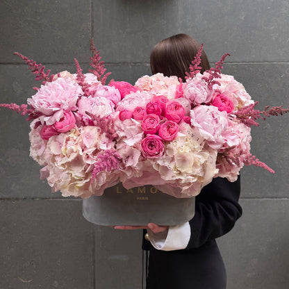 Pinky Pink Oval Box M